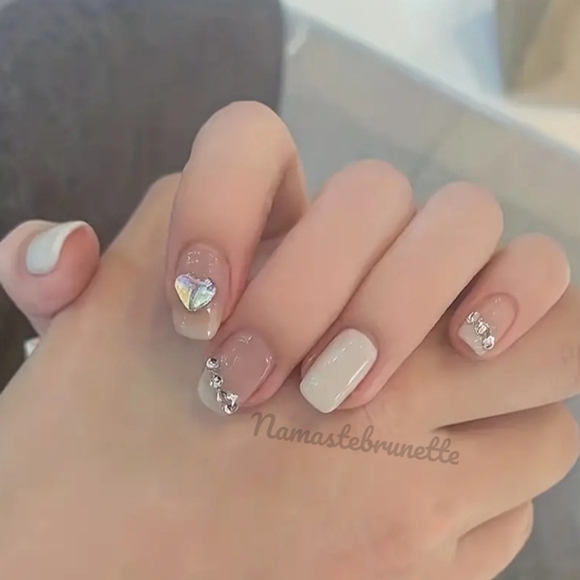 Rhinestone Heart French Manicure Press On Nails - Picture 9 of 14